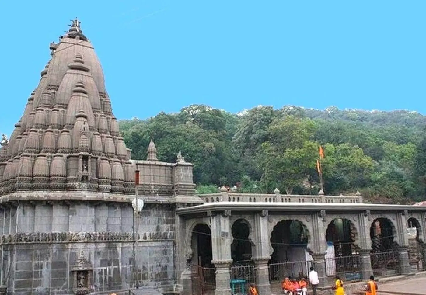 A black-stone Jyotirlinga temple with courtyard in Maharashtra